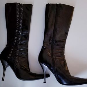 Black Leather Buffalo London Heeled boots size 8